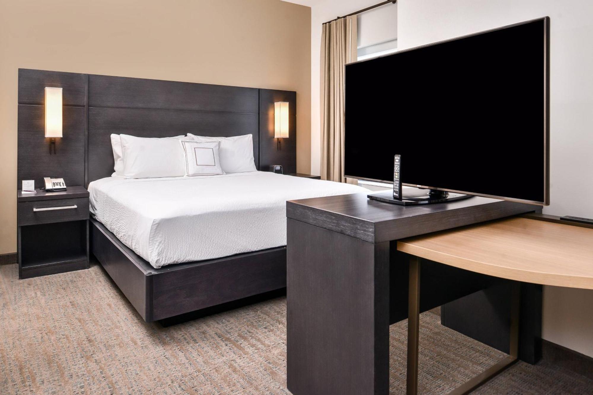 Hotel By Marriott Northlake